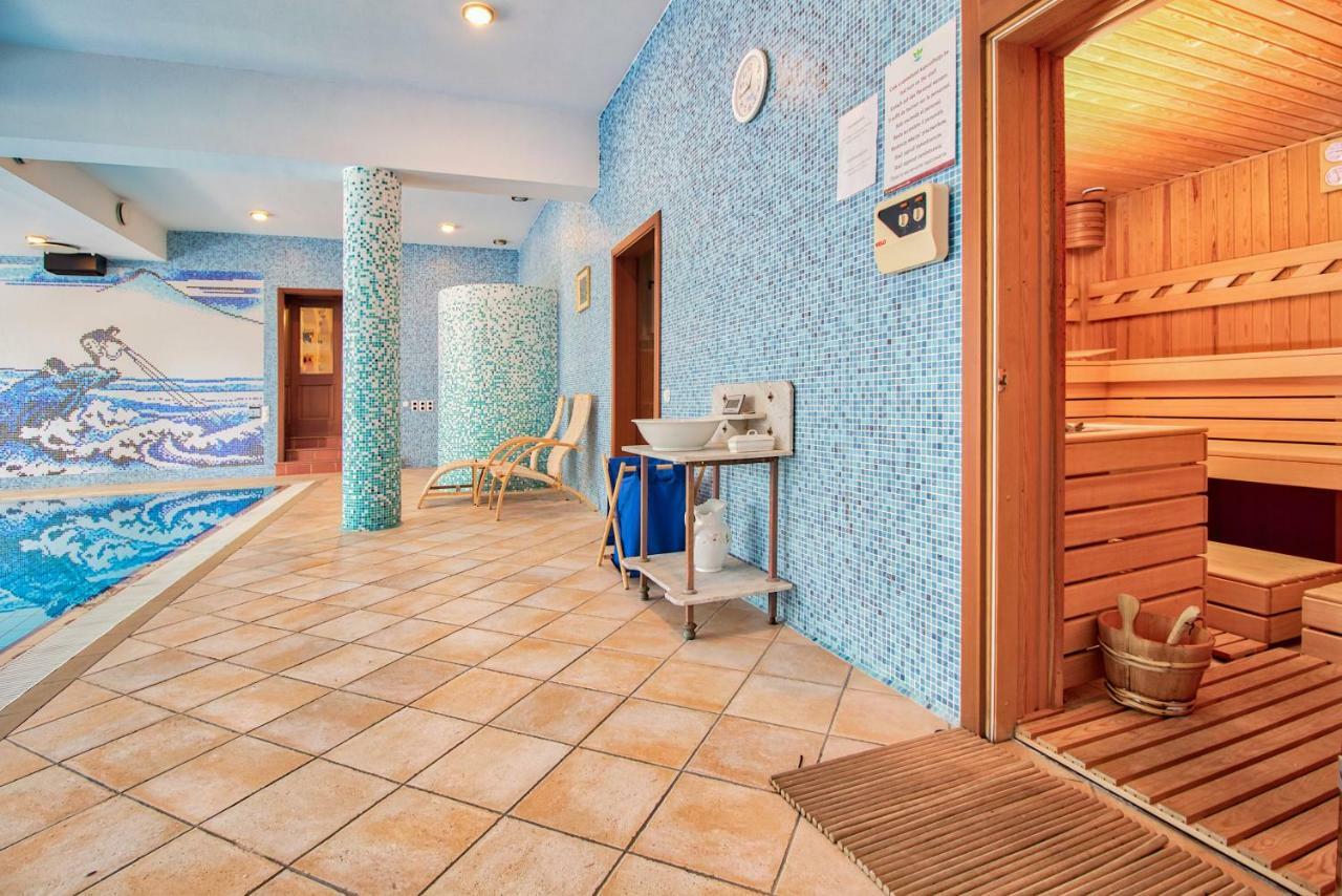 Palazzo Wellness Villa Eger Ngoại thất bức ảnh
